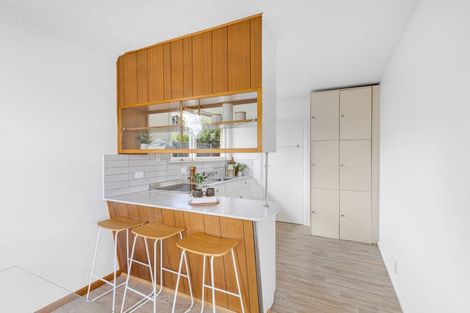 Photo of property in 20 Kathleen Crescent, Hornby, Christchurch, 8042