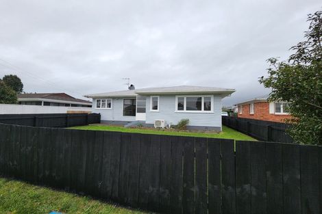 Photo of property in 41 Hill Crescent, Papakura, 2110