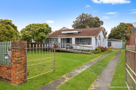 Photo of property in 94 Cornfoot Street, Castlecliff, Whanganui, 4501