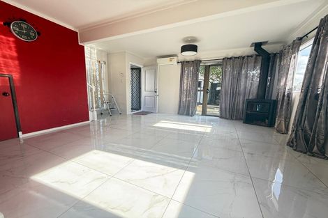 Photo of property in 1/15 Roseberry Avenue, Birkenhead, Auckland, 0626