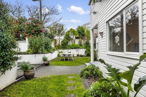 Photo of property in 1b Adrienne Place, Onehunga, Auckland, 1061