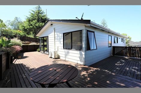 Photo of property in 23 Stottholm Road, Titirangi, Auckland, 0604
