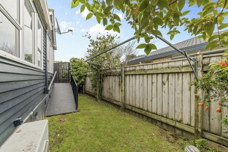 Photo of property in 17 Exeter Street, Brooklands, New Plymouth, 4310