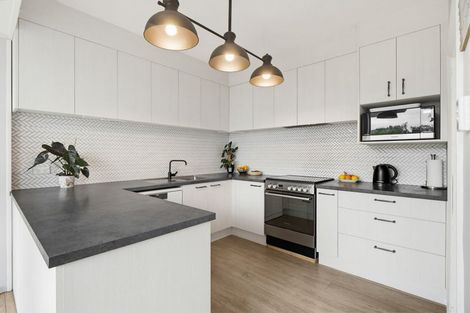 Photo of property in 13 Cossar Street, Burwood, Christchurch, 8083