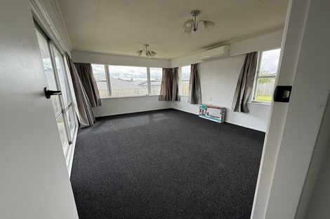 Photo of property in 12 Tanekaha Place, Pukete, Hamilton, 3200