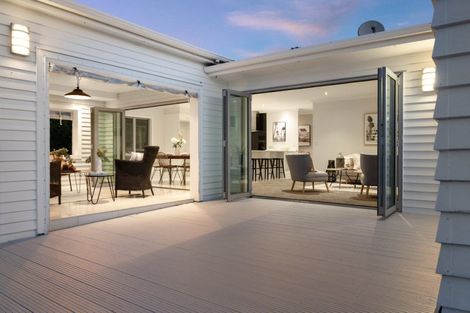 Photo of property in 202r Ranginui Road, Welcome Bay, Tauranga, 3175