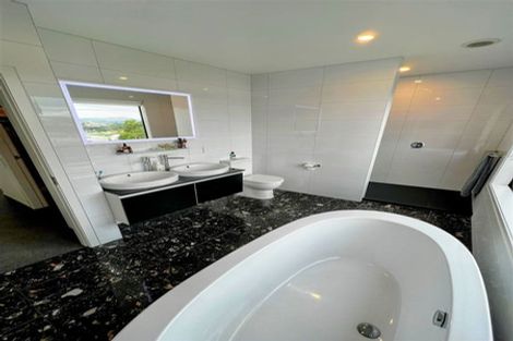 Photo of property in 8 The Track, Plimmerton, Porirua, 5026