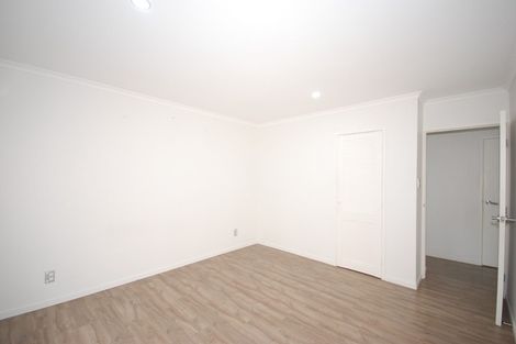 Photo of property in 36 Lendenfeld Drive, Papatoetoe, Auckland, 2025