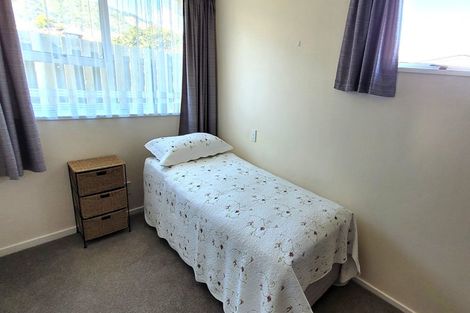 Photo of property in 36 Sylvan Avenue, Waikanae, 5036