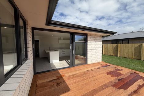 Photo of property in 143 Otuwairoa Esplanade, Opaheke, 2113