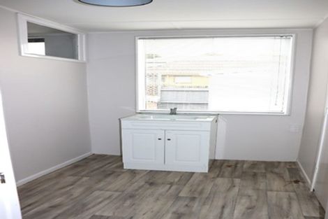 Photo of property in 9 Menary Street, Papakura, 2110