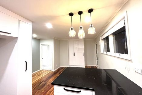 Photo of property in 39 Riverhills Avenue, Pakuranga Heights, Auckland, 2010
