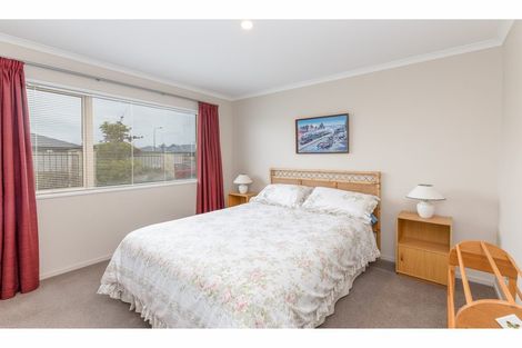 Photo of property in 3 Reeves Road, Rangiora, 7400