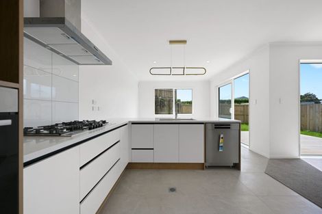 Photo of property in 29u2 Tokerau Drive, Rototuna North, Hamilton, 3210