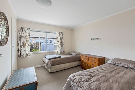 Photo of property in 32a Edward Avenue, Orewa, 0931