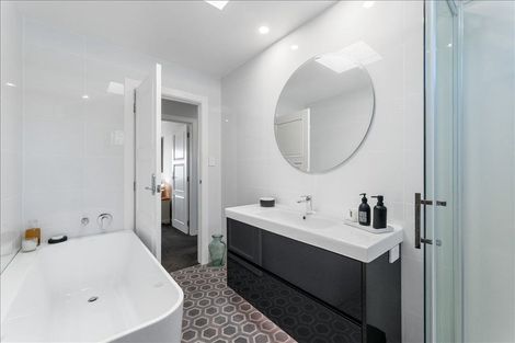 Photo of property in 15/2 Sixth Avenue, Tauranga, 3110