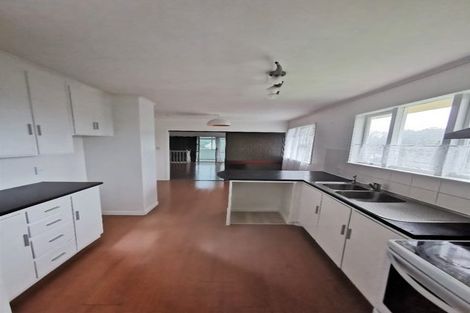 Photo of property in 14 Helena Street, Massey, Auckland, 0614