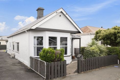 Photo of property in 256 Oxford Street, South Dunedin, Dunedin, 9012