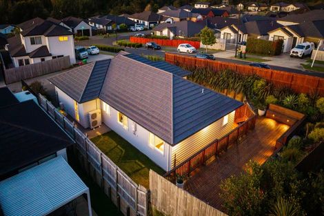Photo of property in 55 Accolage Boulevard, Kumeu, 0810