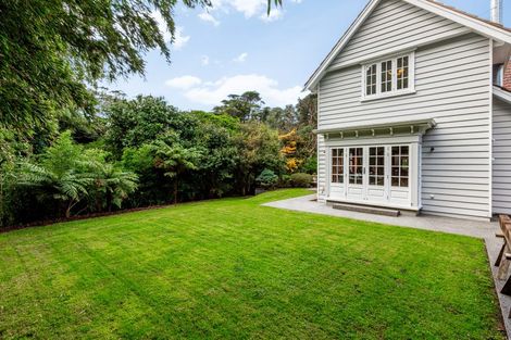 Photo of property in 2 Glen Road, Kelburn, Wellington, 6012