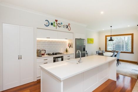Photo of property in 31 Manapouri Crescent, Hokowhitu, Palmerston North, 4410