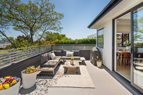 Photo of property in 28 Huntsbury Avenue, Huntsbury, Christchurch, 8022