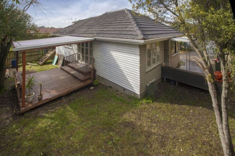 Photo of property in 110 Lynwood Road, New Lynn, Auckland, 0600