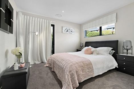 Photo of property in 9 Mckellar Drive, Jacks Point, Queenstown, 9371