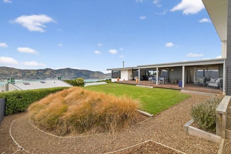 Photo of property in 106 Bayview Road, Charteris Bay, Lyttelton, 8971