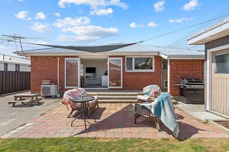 Photo of property in 10 Barclay Place, Burwood, Christchurch, 8061