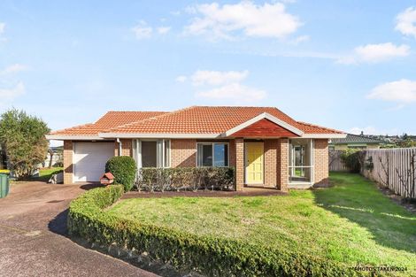 Photo of property in 21 Martin Jugum Lane, Ranui, Auckland, 0612