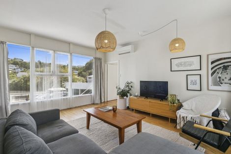 Photo of property in 199u1 Newlands Road, Newlands, Wellington, 6037