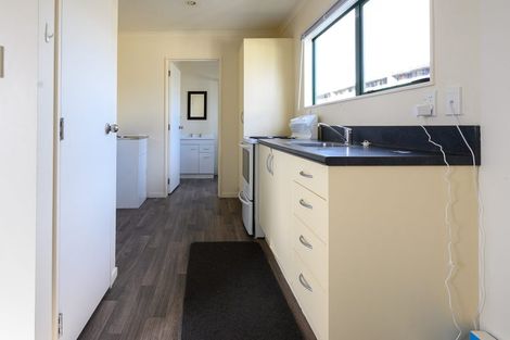Photo of property in 37 Vardon Road, St Andrews, Hamilton, 3200