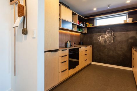 Photo of property in 394 The Esplanade, Island Bay, Wellington, 6023