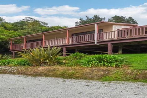 Photo of property in 61 Wairau Road, Picton, 7220