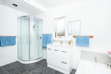 Photo of property in 33 Cobden Street, Westport, 7825