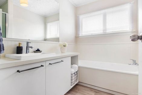 Photo of property in 4 Libra Street, Glen Eden, Auckland, 0602