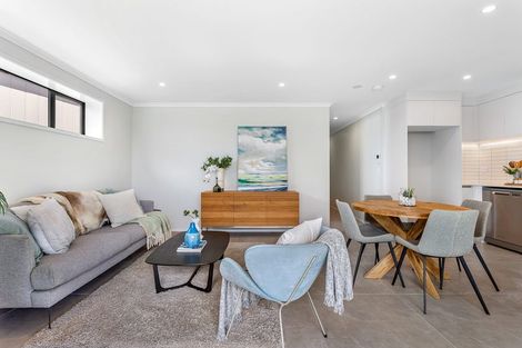 Photo of property in 3/2 Te Rito Road, Hobsonville, Auckland, 0616