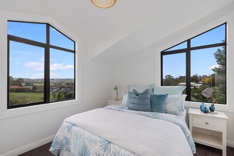 Photo of property in 78 Matija Place, Red Beach, 0932