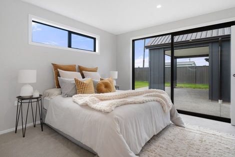 Photo of property in 11 Hereford Drive, Carterton, 5713