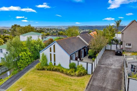 Photo of property in 1/1 Gatman Street, Birkdale, Auckland, 0626
