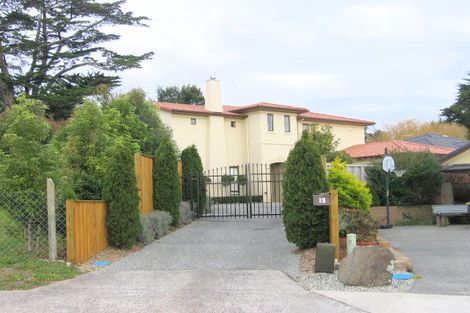 Photo of property in 15 Glastry Close, East Tamaki Heights, Auckland, 2016