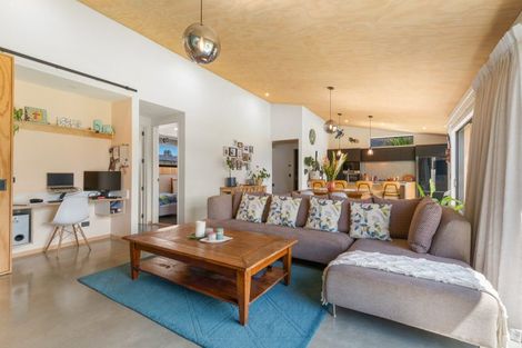 Photo of property in 5 Lakefield Close, Kingston, Athol, 9793