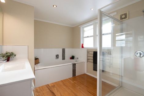 Photo of property in 27 Casey Avenue, Fairfield, Hamilton, 3214