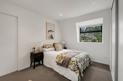 Photo of property in 17 Hayley Lane, East Tamaki Heights, Auckland, 2016