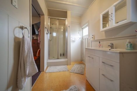 Photo of property in 15 Keppel Street, Porangahau, 4291