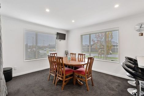 Photo of property in 14 Navy Loop, Rolleston, 7614