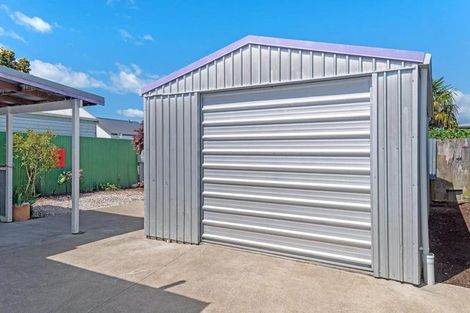 Photo of property in 2 Root Street, Gisborne, 4010