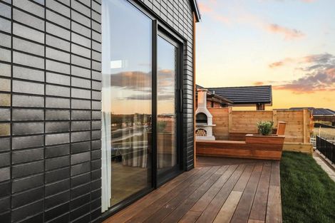 Photo of property in 25 Oralee Terrace, Peacocke, Hamilton, 3206