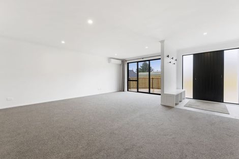 Photo of property in 30c Russell Road, Manurewa, Auckland, 2102